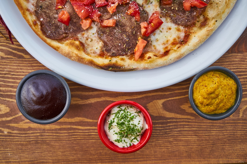 detail shots, background, serving size, sauce, still life, color image, pizza, food photo, ketchup, dough, mushroom, cheese, vegetable, fruit, indulgence