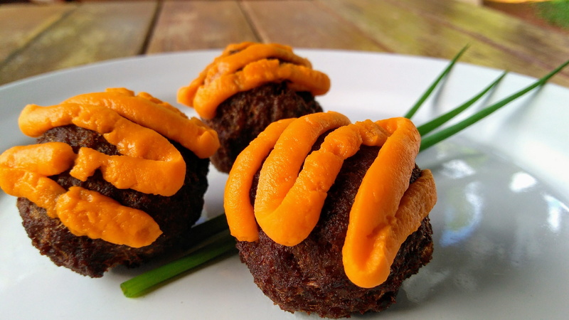japanese food, carne bovina, carrot, ceia, root vegetable, no people, snack, freshness, comida, cheddar, meal, fried, indoors, asian food, high angle view
