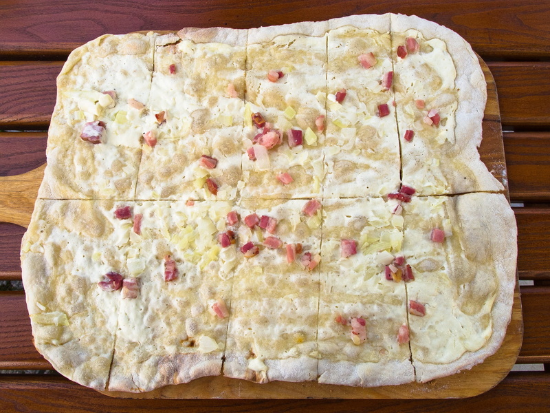 meal, flat bread, pizza, alsace, traditionally, bacon, crust, baked, cheese, food, main course, specialty, indulgence, tarte flambèe, unhealthy eating