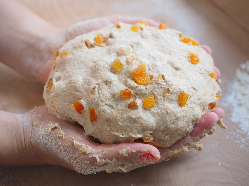homemade, apricot bread, sweet food, fruit bread, knead, person, 4K, indoors, aprikosentückchen, baked goods, bake, high angle view, close-up, one person