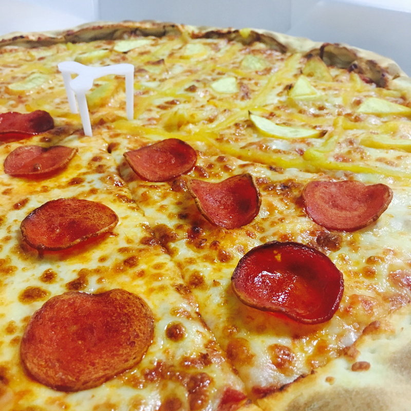 food and drink, food, fast food, pizza cheese, dairy product, indoors, pepperoni pizza, sausage, ham, vegetable, pizza, delicious, tomato sauce, unhealthy eating