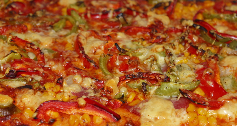indulgence, meat, 4K, vegetable pizza, food, full frame, onion, italian, eat, ready-to-eat, no people, tomatoes, backgrounds, indoors, vegetable, temptation