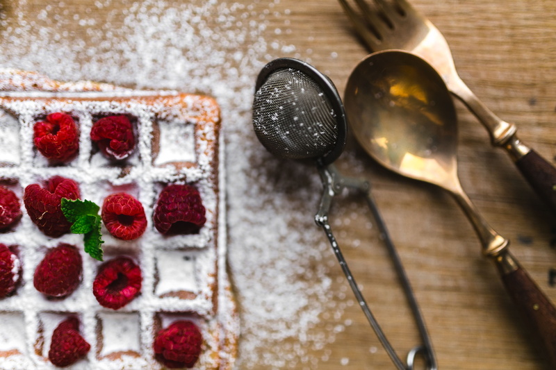 powdered sugar, wood - material, eating utensil, delicious, no people, healthy, raspberry, freshness, berry fruit, ready-to-eat, food, baked, eat, spoon
