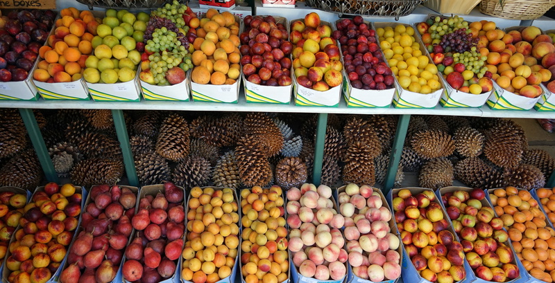 fruit, orange color, choice, wellbeing, apple - fruit, fruits, variation, for sale, retail display, healthy eating, variety, healthy, orange, mixed, food