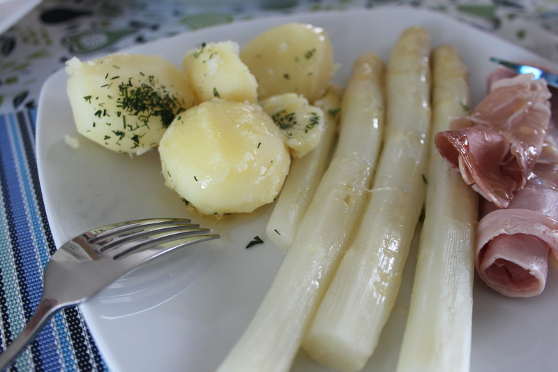 health, eating utensil, ham, kitchen utensil, 4K, meat, eating healthy, culinary arts, juicy, freshness, culinary specialization, no people, tasty, eating