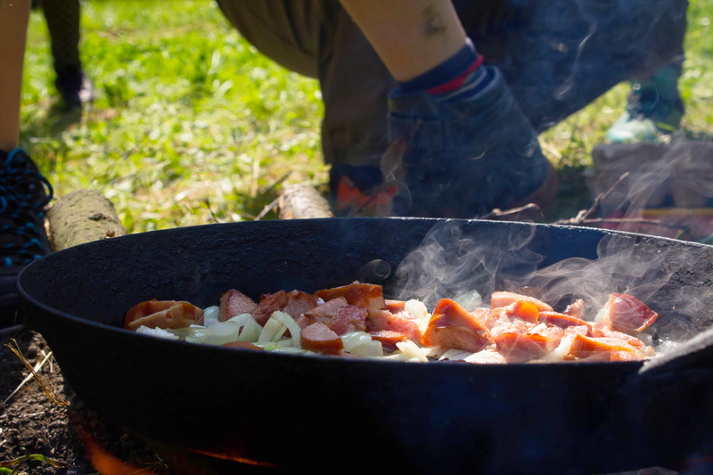 people, burn, mięsko, kitchen utensil, flame, 4K, heat - temperature, fire, outdoors, cooking, eating, food and drink, dinner, freshness, fry, smoke - physical structure