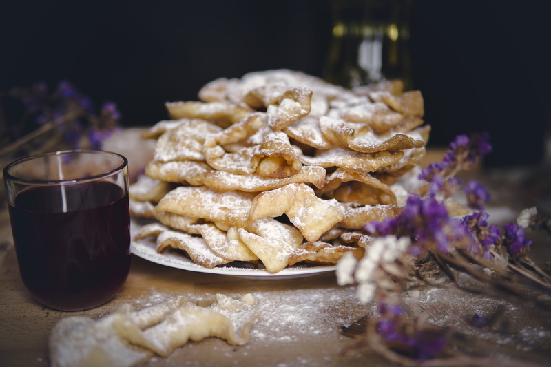 food and drink, sweet, beautiful, wellbeing, still life, table, the ceremony, eating, focus on foreground, drink, cake, pastries, sweets, selective focus