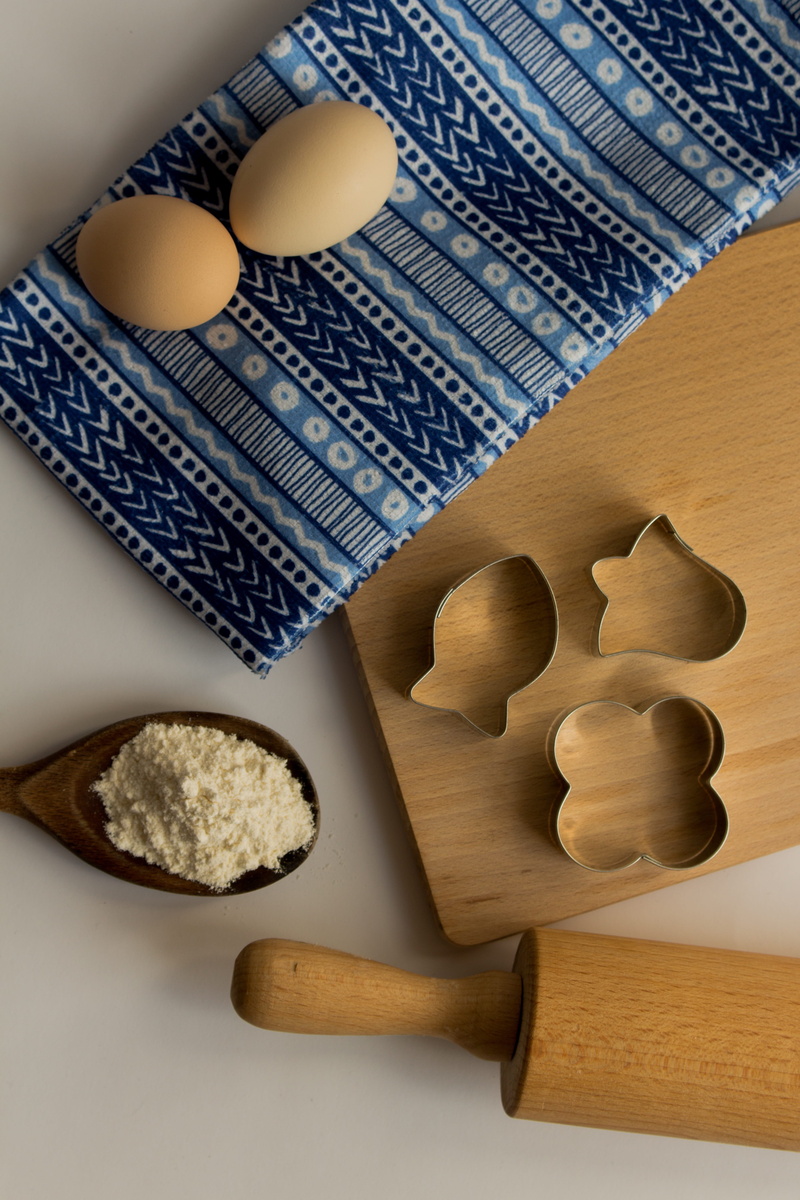 still life, traditional, indoors, cake, food and drink, eating, healthy eating, 5K, flour, wellbeing, directly above, preparation of the, ingredient, food