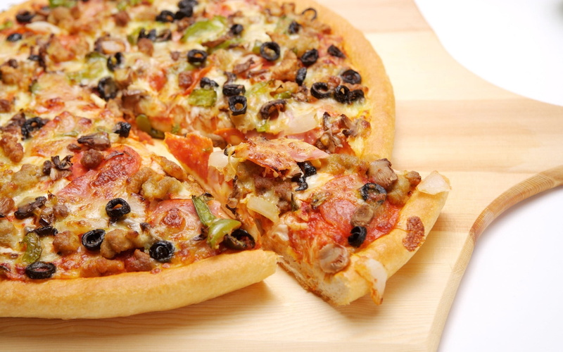 dairy product, baked, meat, close-up, pizza, heat - Temperature, italian Culture, still life, take Out Food, restaurant, lunch, slice, salami, gourmet
