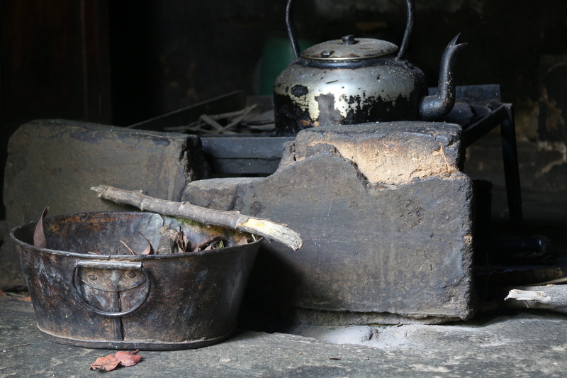 steel, Rustic, 5K, heat - Temperature, fire - Natural Phenomenon, still life, metal, antique, wood burning stove, Africa, nature, camping stove, no people