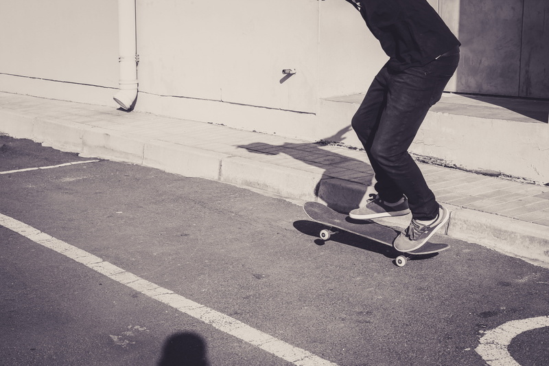 person, transportation, meal, tarmac, sport, lifestyles, footwear, low section, apparel, food, real people, long sleeve, body part, city, sports, clothing