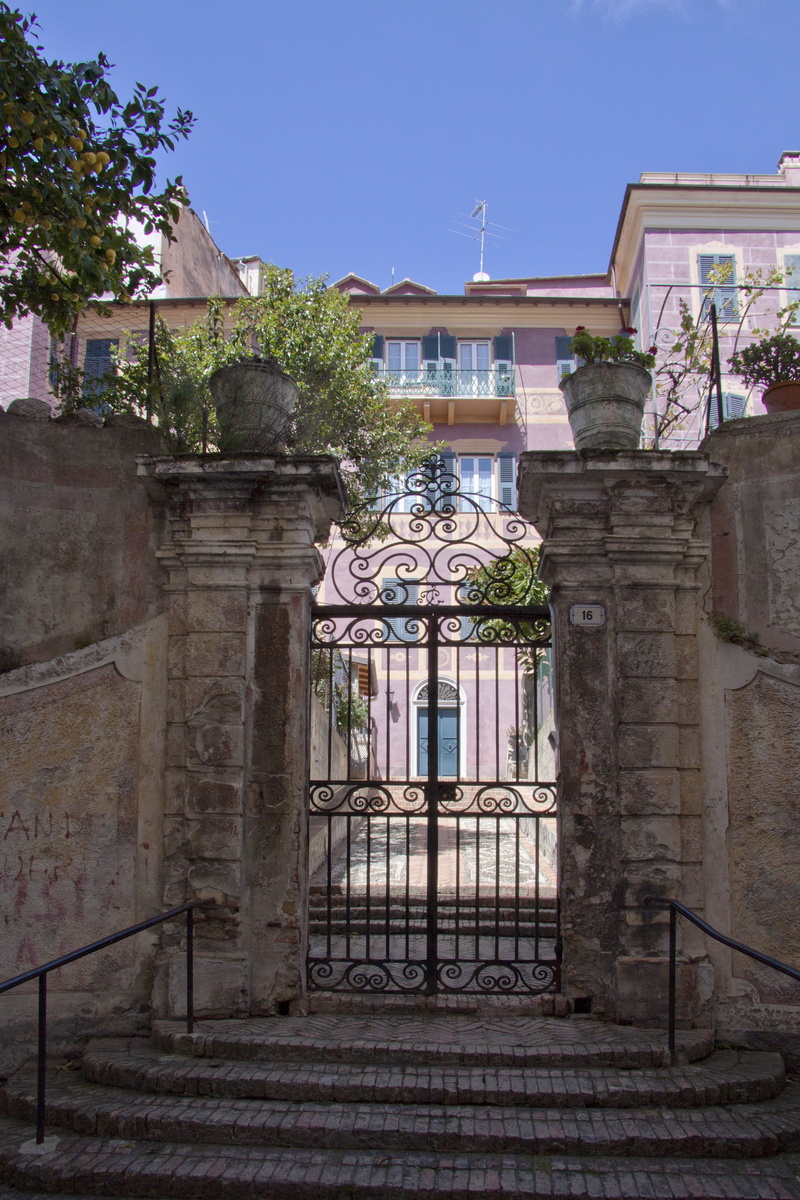orange tree, Villa, gate, nature, old, liguria, outdoors, riviera, house, clear sky, building, grid, plant, built structure, riviera dei fiori, building exterior