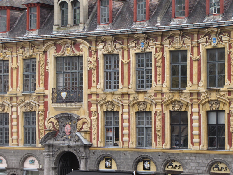 residential district, building exterior, 2K, art and craft, travel, monument, built structure, facade, low angle view, flanders, representation, the past