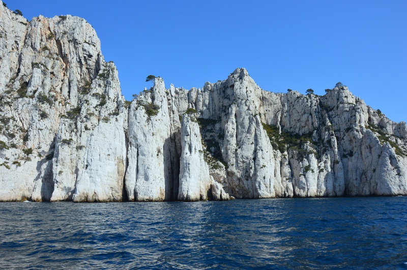 beauty in nature, mediterranean, summer, mountain, rock, tranquil scene, scenics - nature, blue, nature, south france, body, land, 5K, water, rock formation