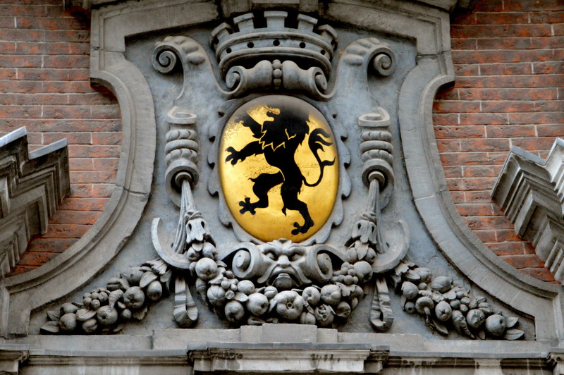 heritage flemish, male likeness, day, history, facade, region nord pas-de-calais, 2K, close-up, creativity, old lille, flanders, animal wildlife, craft