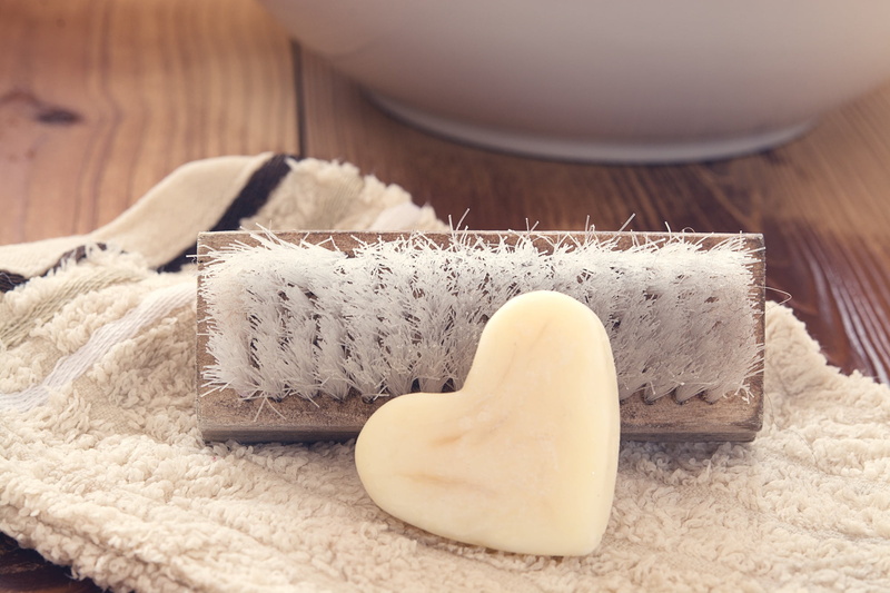 focus on foreground, wash, heart soap, bar of soap, wash brush, food, body care, textile, 1080P, table, washcloth, studio shot, closeup, heart, clean