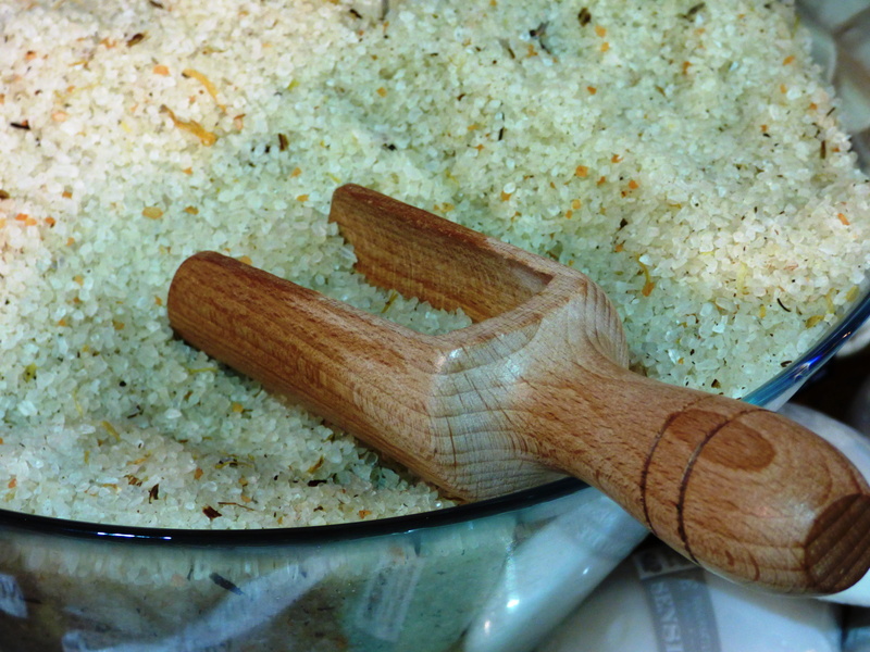 high angle view, still life, spoon, indoors, relax, Beauty Product, wood - material, kitchen utensil, scope, cutting board, salt, freshness, day, close-up