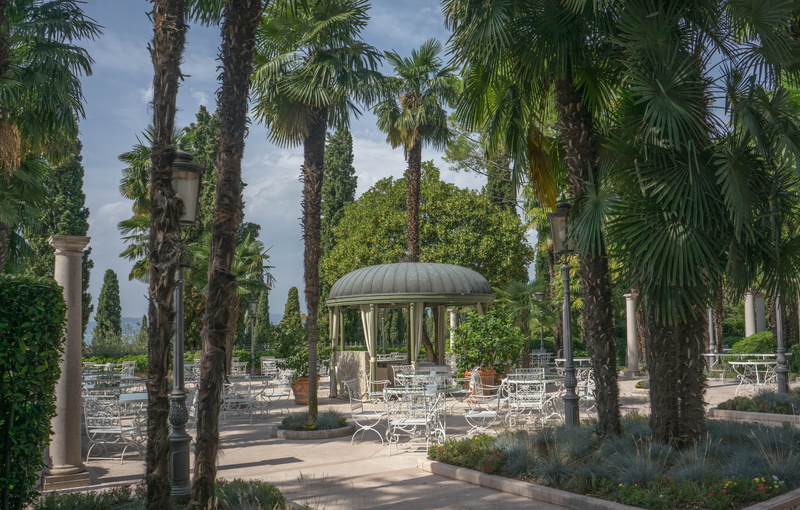 built structure, travel, scenery, 5K, sunny, sky, scenics - nature, outdoor, tropical, lake garda, green, palm tree, luxury, villa cortine palace, tourism
