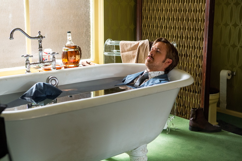 domestic room, eyes closed, adult, home, leisure activity, the nice guys, taking a bath, males, 5K, bathtub, sink, relaxation, bathroom, men, portrait