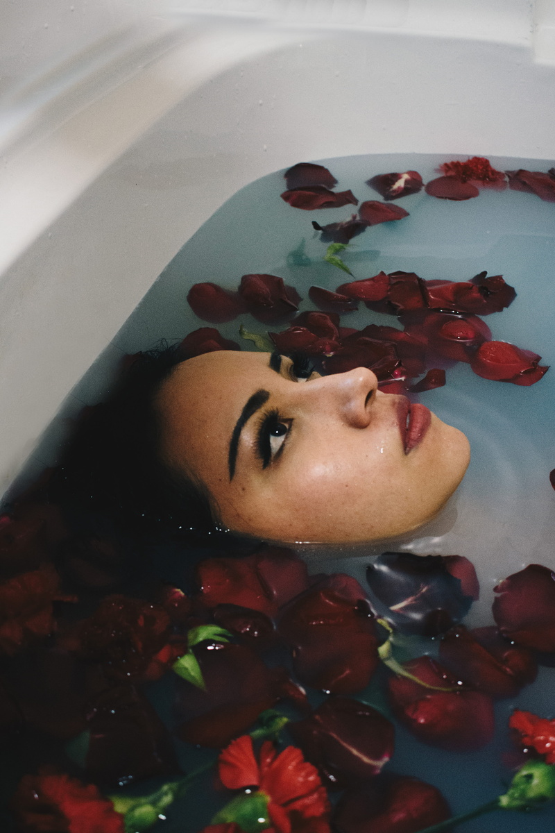 women, bathtub, headshot, indoors, young adult, real people, lying down, looking at camera, flowers, freshness, human body part, young women, 4K, taking a bath