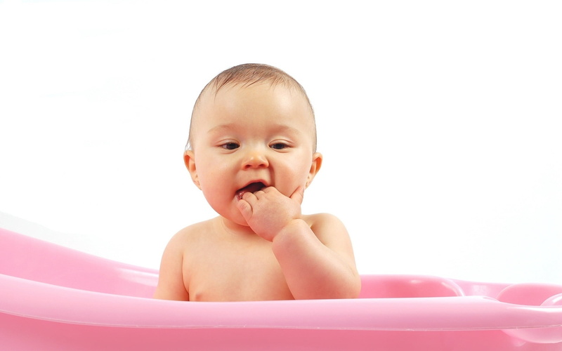 people, white, headshot, child, front view, fun, bathtub, beauty, bathroom, happiness, young, beautiful, indoors, bather, domestic room, boys, washing