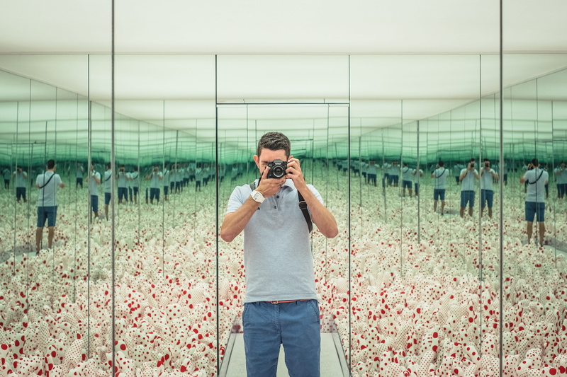 self, camera, photography themes, standing, casual clothing, plant, camera - photographic equipment, agriculture, 5K, portrait, three quarter length, technology