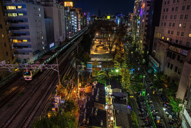 tower, towers, japon, bridges, panorama, night, light, ray, tokyo, building, train, cities, monuments, architecture, rail, japan, panoramic, 720P, rivers