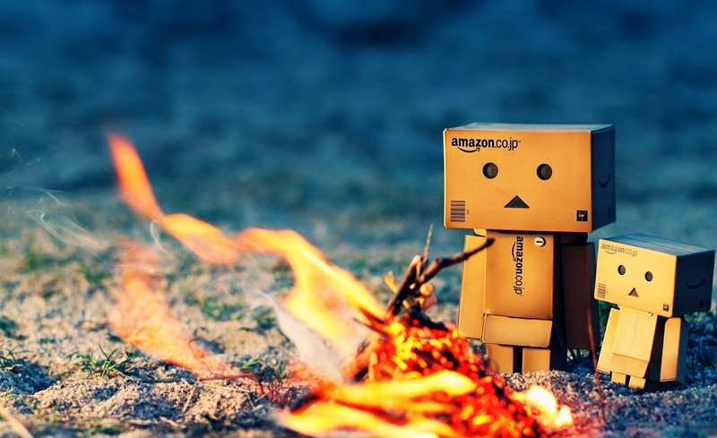 heat - temperature, close-up, outdoors, motion, yellow, box, creativity, no people, amazon, Fire, 1080P, selective focus, day, orange color