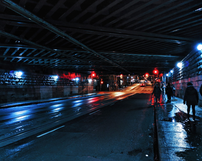 wet, real people, light, city, road, roadway, car, city life, land vehicle, bridge - man made structure, beside, cityscape, 2K, incidental people, outdoors