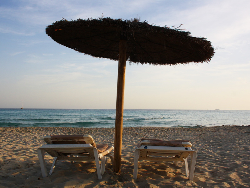 beauty in nature, summer, holiday, tan, beach umbrella, table, absence, rest, land, water, 2K, chair, sea, seat, formentera, scenics - nature, holidays