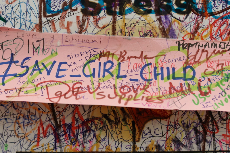 messy, doodle, indoors, graffiti, communication, art, label, painting, architecture, western script, wall, signature, autograph, backgrounds, multi colored