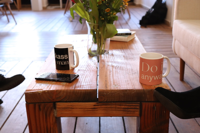 western script, coffee cup, blossom, dining table, day, coffee, flower arrangement, wood - material, communication, flowering plant, flower bouquet, 5K