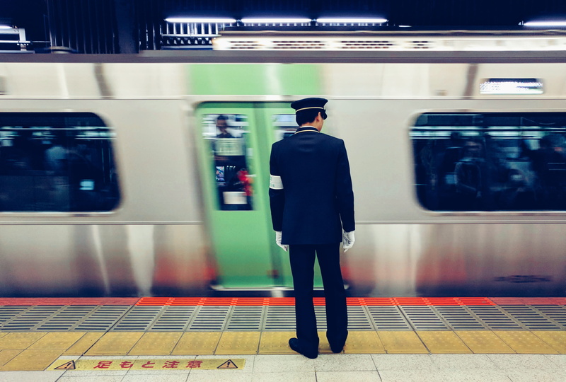 rail transportation, tokyo, man, 4K, uniform, person, railroad station platform, attendant, station, platform, one person, subway train, guard, entrance
