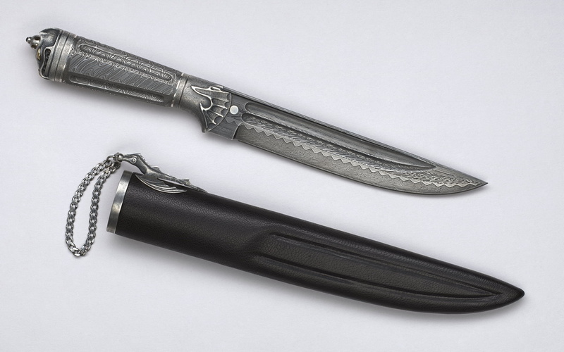 silver colored, chain, single object, sheath, cut out, weapon, work tool, alloy, no people, gray, knife, case, black color, silver - metal, 1080P, inlay