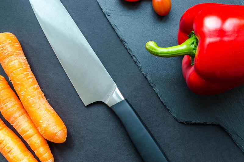 colors, black, wellbeing, healthy, pepper, bell pepper, carrots, 4K, still life, close-up, no people, vegetable, orange, food, fresh, red, raw, red bell pepper