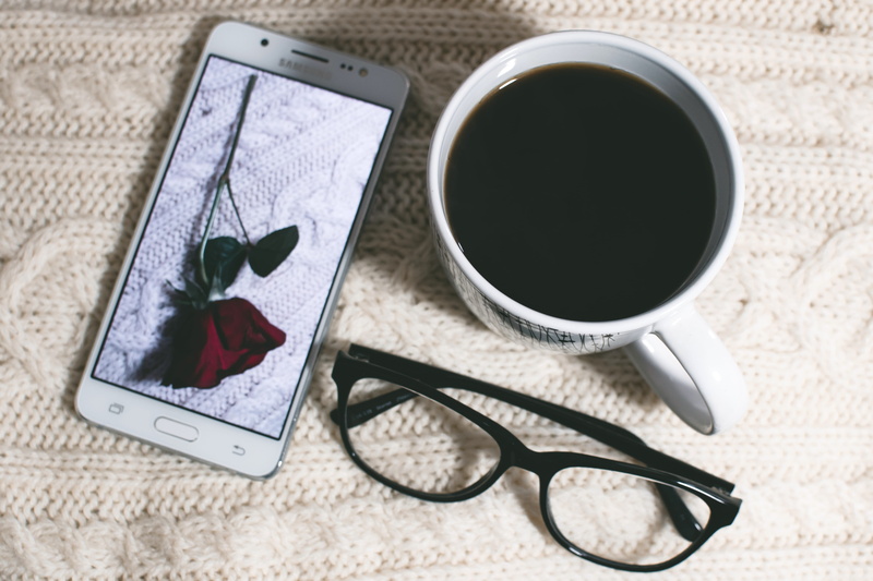 note pad, glasses, food, 5K, close-up, hd, phone, refreshment, drink, back coffee, communication, spectacles, coffee - drink, mobile phone, wood, cup