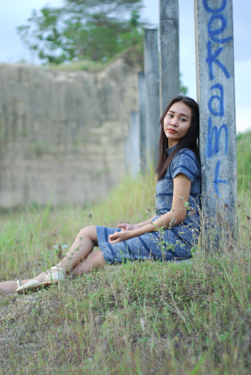 young adult, day, Asia, full length, hairstyle, teenager, outdoors, nature, portrait, plant, side view, young women, young, looking at camera, blue, Indonesia