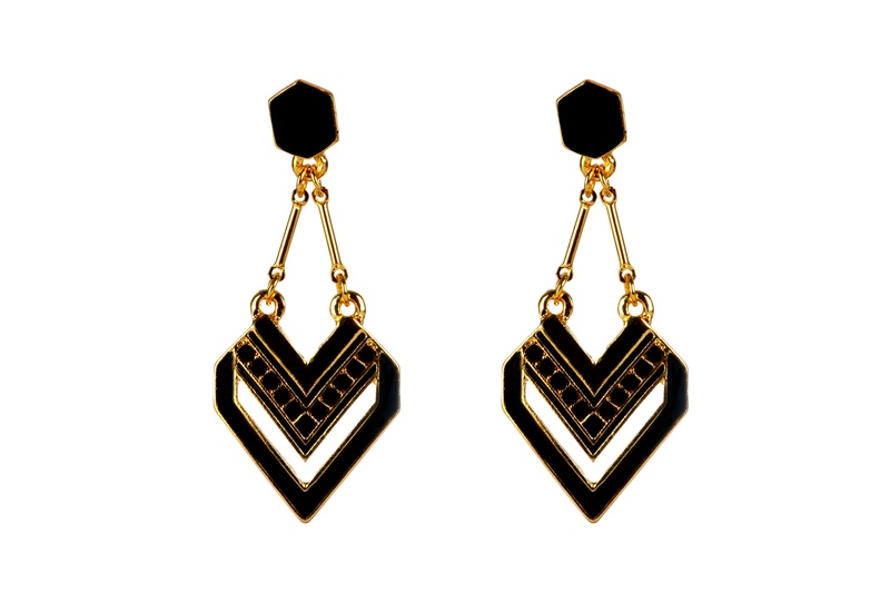 retro styled, decoration, metal, feminine, gold chain, elegance, luxury, earrings, black, female, no people, jewel, gold, expensive, chain, two objects