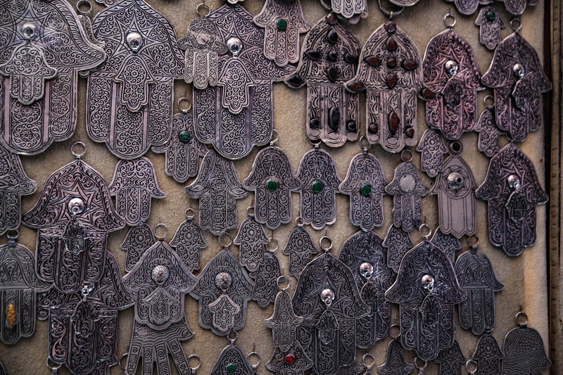 full frame, travel destinations, wood, chain mail, fashion, art and craft, craft, hanging, apparel, people, rug, souvenir, history, 8K, sculpture, cloak