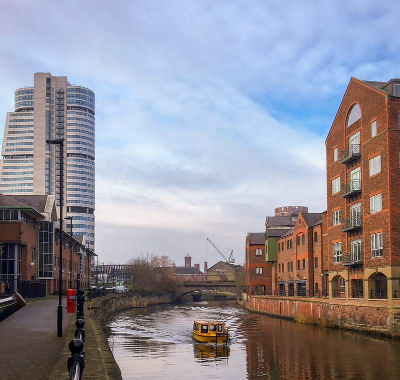 nautical vessel, vehicle, vessel, canal, building, mode of transportation, 4 sovereign st, town, building exterior, united kingdom, 2K, cityscape, residential district