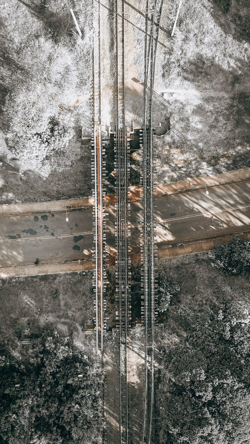 beauty in nature, transportation, town, parque minas gerais, high rise, high angle view, connection, road, outdoors, plant, cable, water, 4K, built structure
