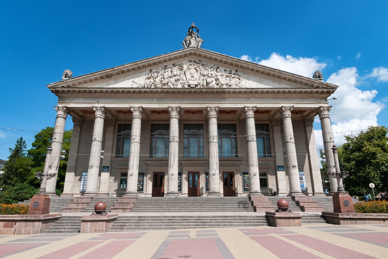 architecture, city, building exterior, Ternopil, outdoors, day, tree, Тернопіл, facade, blue, тернопіль, sky, courthouse, Theater, downtown, plant, travel destinations