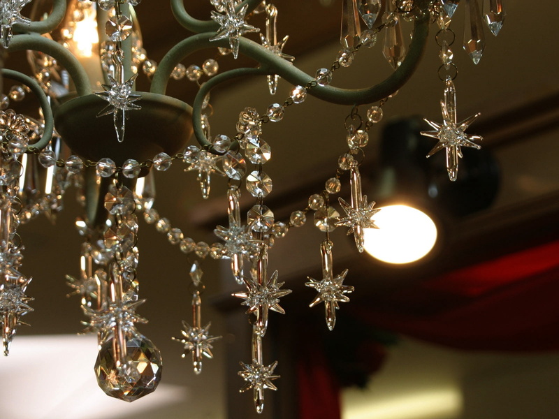 ceiling, gold Colored, glass, holiday, clear, no People, electric light, christmas, chandeliers, close-up, celebration, christmas Decoration, bright, decoration