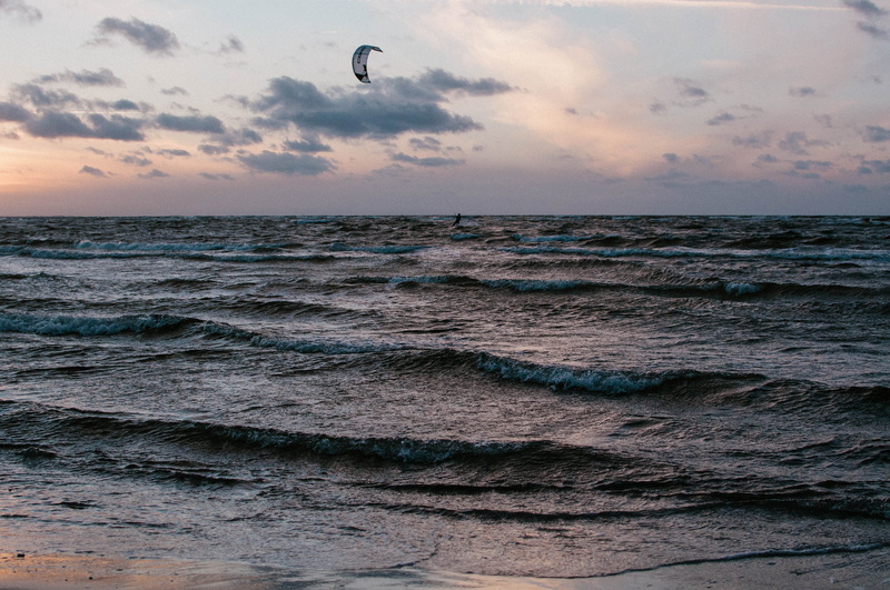 adventure, beauty in nature, heidkate, clouds, tranquil scene, surfing, balitc sea, no people, nature, waves, kitesurfing, land, horizon over water, kite