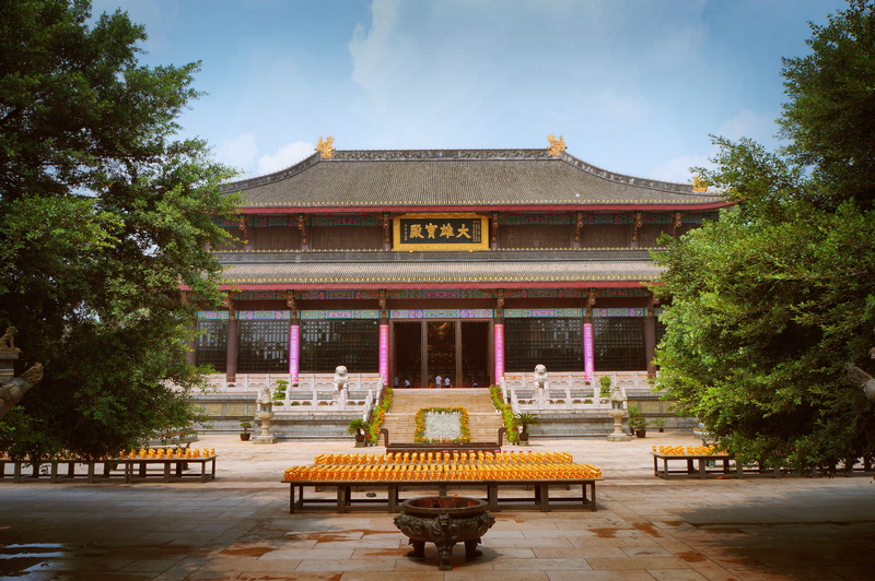 travel, temple, hall, religion, 4K, leshan, palace, building exterior, spirituality, architecture, no people, nature, outdoors, sky, emeishan, building