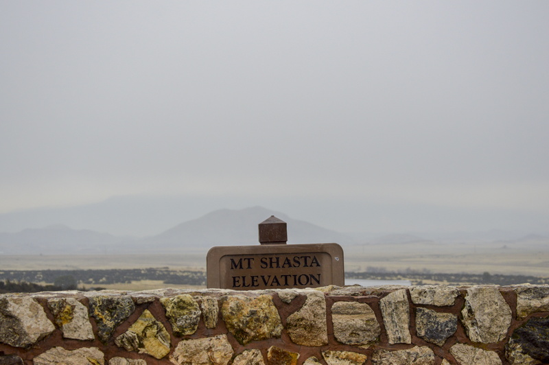 wall, 5K, western script, nature, fog, copy space, capital letter, beauty in nature, communication, sign, water, scenics - nature, mount shasta, sky, mountain