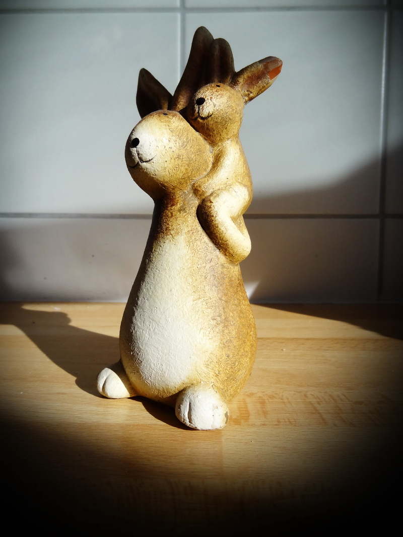 sculpture, inner child, animal, animal themes, creativity, 4K, single object, representation, animal representation, home interior, figurine, still life