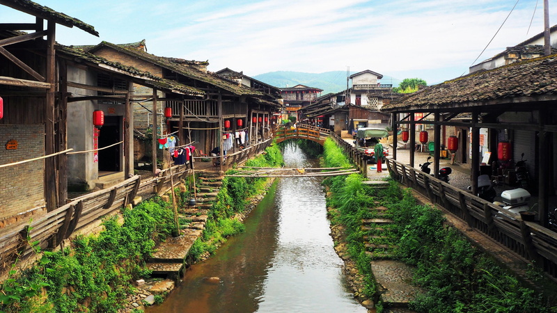 wet, cloud - sky, china, building exterior, wuyishan, xiamei, reflection, building, house, architecture, plant, built structure, sky, village, residential district