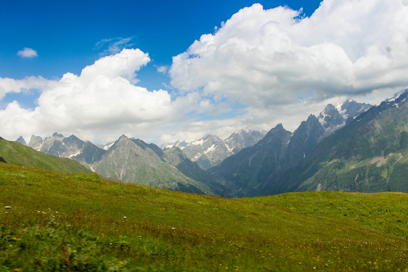 traveler, summer, georgy, sky, tourism, journey, green color, trip, mountain peak, background, white, environment, vacation, plane, valley, scenics, panorama