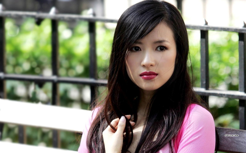 close-up, hairstyle, Zhang Ziyi, beauty, women, portrait, outdoors, 1080P, front view, one person, Actresses, contemplation, young women, long hair, pink color